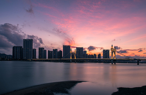 in the heart of the zhuhai people, manhattan -- white stone bridge