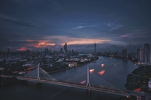 Sunset,The city,guangzhou,City Night Scene,hai yin bridge,railway track,Let's go to the city,No one,cityscape,traffic,building,The road,Downtown,twilight,At night,skyline,Expressway,means of transportation