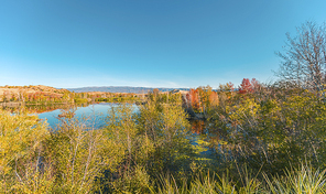 Baisha Lake is one of the important scenic spots in the Galleries of Altai in Xinjiang. It is one of the only deep waters in the desert. The source of water and its origin are of great concern to researchers. Its lake, lakeshore, the lake and the growth of the climate of extreme contrasts and the ecological environment of a variety of vegetation, semi- arid bush vegetation, also puzzling people, l