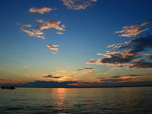 documentary,scenery,color,twilight,At night,No one,The sun,The sky,The sea,The ocean,landscape,The beach,Travel,Comfortable weather,seascape,summertime,outdoors,light,Nature,lake