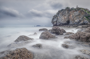 Travel,wide angle,slow door,dalian,You're in charge of the bug cover,rock,The sky,outdoors,shoreline,The sea,The ocean,The beach,seascape,Sunset,summertime,beautiful sceneries,sand,Daylight,Surfing,dawn