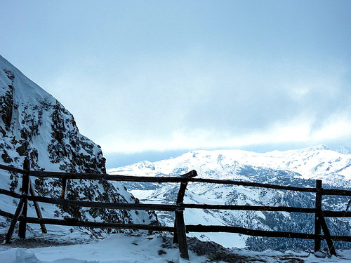 Snowy,Winter,Cold,ice,landscape,frost,waters,Frozen,shan,No one,The sky,ki,The fence,Nature,Travel,outdoors,lake,It's frosted,beautiful sceneries,To cover (candy).