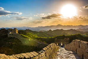 beijing,The Great Wall,scenery,canon,color,dawn,Nature,outdoors,waters,construction,The sun,rock,At night,cloud,beautiful sceneries,summertime,ishi,Tourism,The valley,