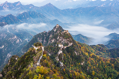 beijing,Four Seasons,The Great Wall,scenery,Arrows,2018 Fuji Premium Season 1,The sky,The valley,ki,mountain peak,Daylight,Hiking,rock,Snowy,xiaoshan,Tall,tree,eyesight,Tourism
