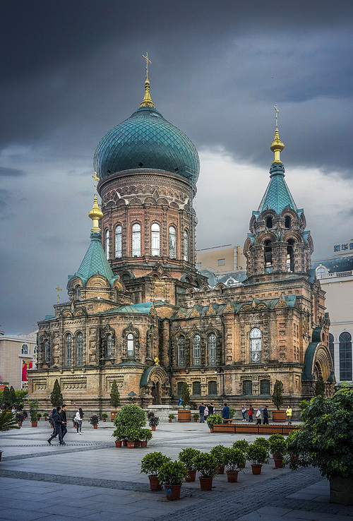 construction,The church,The cathedral,building,Religion,Orthodox Church,Travel,The city,dome,temple,The museum,The sky,high building,It's gold,The cross,Famous,milestone,Tourism,Historical Relics,Outside,