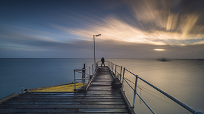 Kingscote, a small, quiet fishing port on the northeast corner of Kangaroo Island, is also a good idea in the morning.