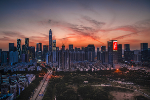 ,scenery,Travel.,construction,The city.,shenzhen,twilight,building,At night.,high building,waters,The bridge.,The sky.,Business.,Sanctuary.,The office.,The river.