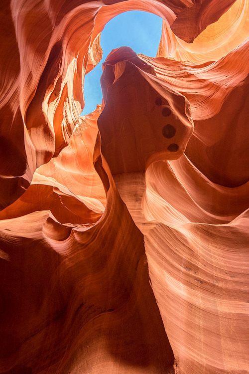 The United States of America.,Of course.,scenery,Travel.,color,antelope canyon,adult,sandstone,The sun.,The desert.,canyon,Oh, love.,outdoors,antelope,Spirituality.,A girl.,Male.,light,landscape