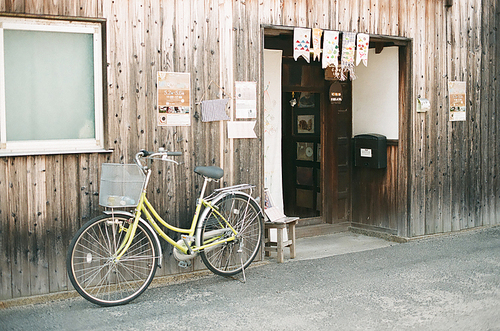 일본 건물 자전거 필름사진 (NN035_001)