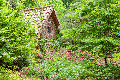 자연 친환경 공원에 만들어진 유럽풍 벽돌집