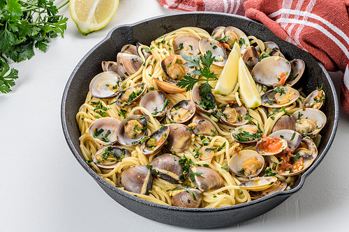 Traditional italian seafood pasta with clams Spaghetti alle Vongole.