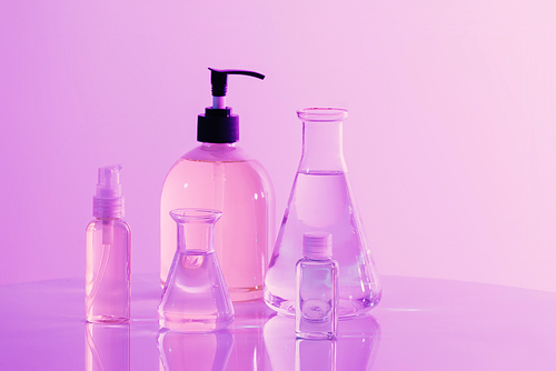Researchers are using glassware in laboratories, research on cosmetics and energy.