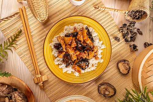 Traditional Chinese food menu, chicken stripes with jelly ear in spicy sauce served with rice