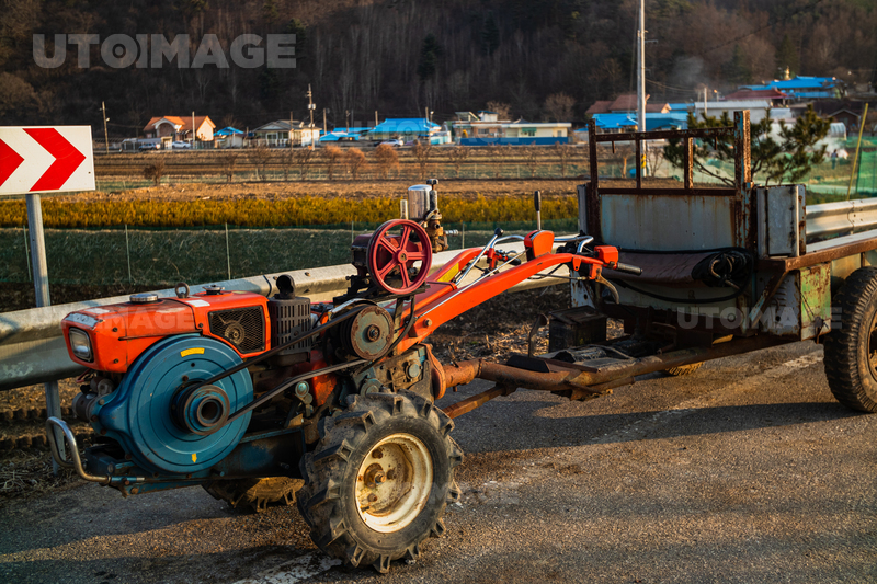 경운기 | 유토이미지 | 상세페이지 | 베이직샵 | 사진 | 21187032