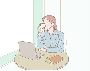 한 여성이 테이블에 노트북을 펼치고 앉아 음료를 마시고 있다. 손그림 스타일 일러스트레이션.