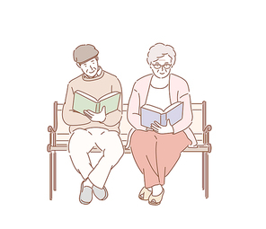 두 노년의 커플이 벤치에 앉아 책을 읽고 있다. 손그림 스타일 일러스트레이션.