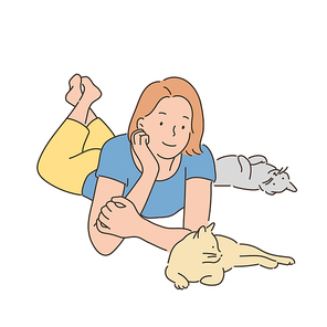 소녀가 바닥에 엎드려 고양이를 보고 있다. 손그림 스타일 일러스트레이션.
