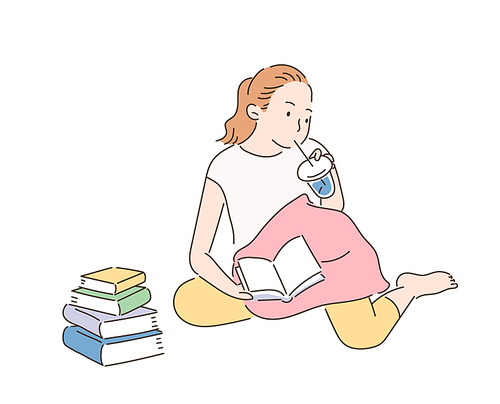 바닥에 앉아 책을 읽으며 음료를 마시는 소녀. 손그림 스타일 일러스트레이션.