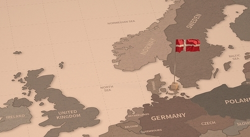 빈티지 맵위의 덴마크 국기. denmark flag.