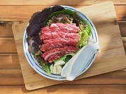 신선한 소고기와 채소