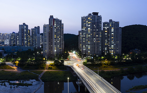 경기도 안양천의 야경