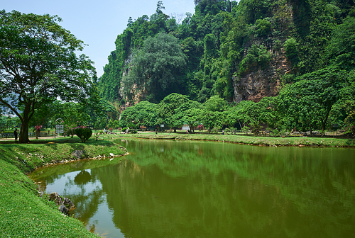 Famous tourist attraction in Ipoh Kek Lok Tong Zen Gardens, nestled in between serene lakes at the base of Gunung Rapat