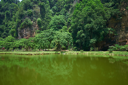 Famous tourist attraction in Ipoh Kek Lok Tong Zen Gardens, nestled in between serene lakes at the base of Gunung Rapat