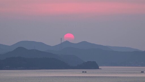 경남 거제 가조도 붉은 태양이 지는 모습 미속촬영